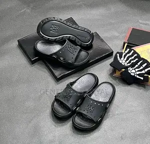 Photo - Amiri Men’S Slides