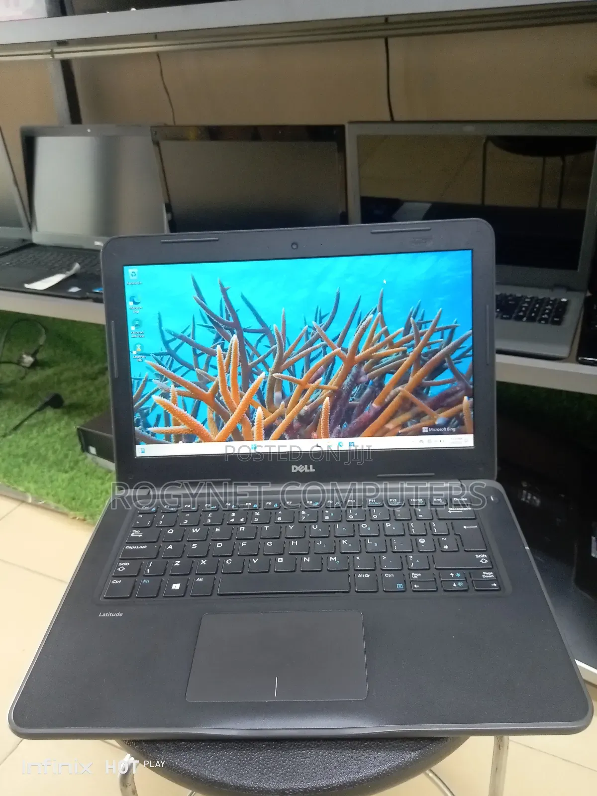 Laptop Dell Latitude 13 3380 8GB Intel Core i3 SSD 256GB