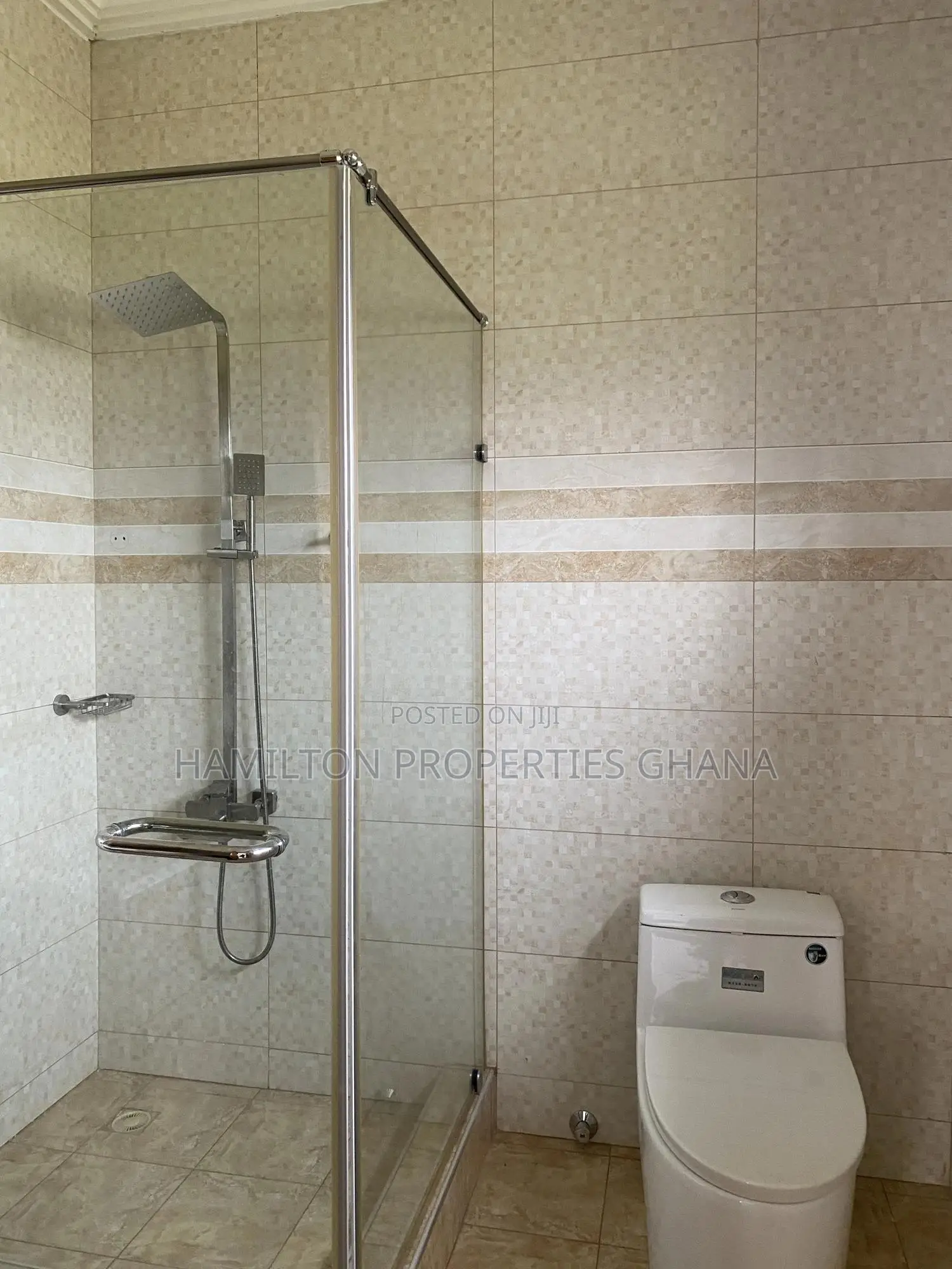 4bdrm Mansion in Trassaco, Adjiriganor for rent