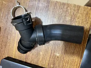 Ford F150 Water Tank Radiator Hose ( Br3z8566a)