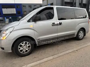 Hyundai Starex 2015 Grey