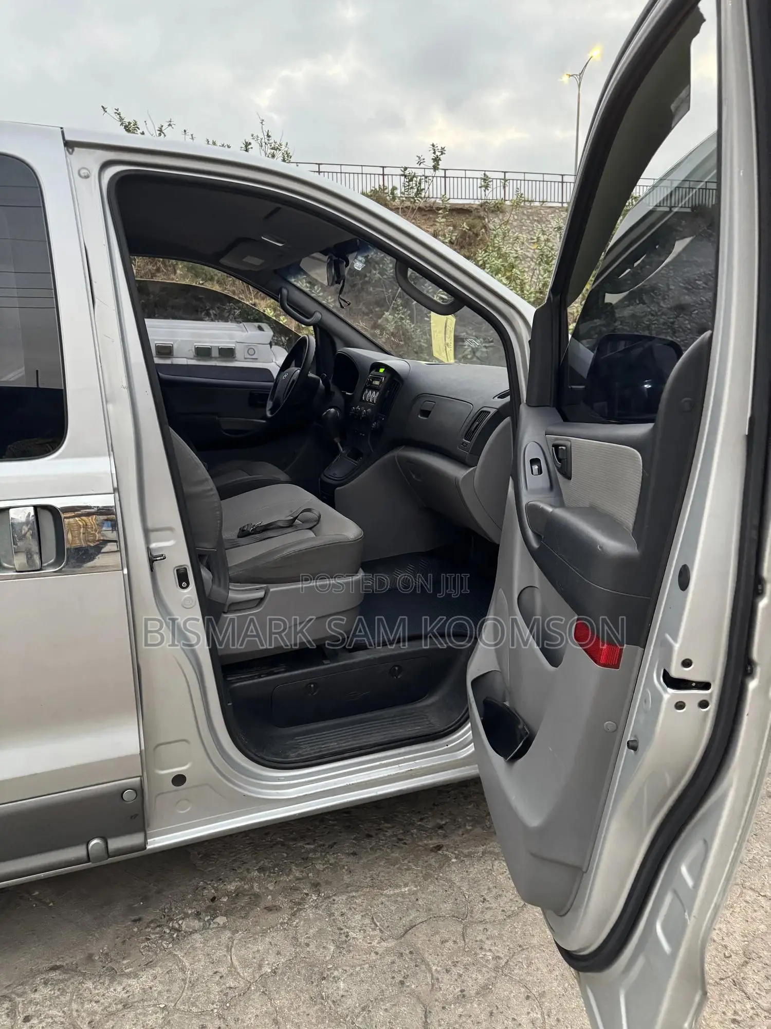 Hyundai Starex 2015 Grey
