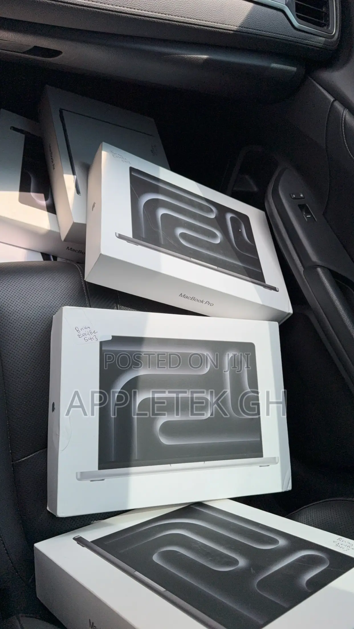 New Laptop Apple MacBook Pro 2024 M4 14-Inch 16GB Apple M4 SSD 512GB