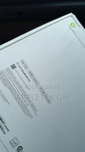 New Laptop Apple MacBook Pro 2024 M4 14-Inch 16GB Apple M4 SSD 512GB