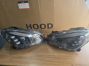 Maybach Headlight for W204