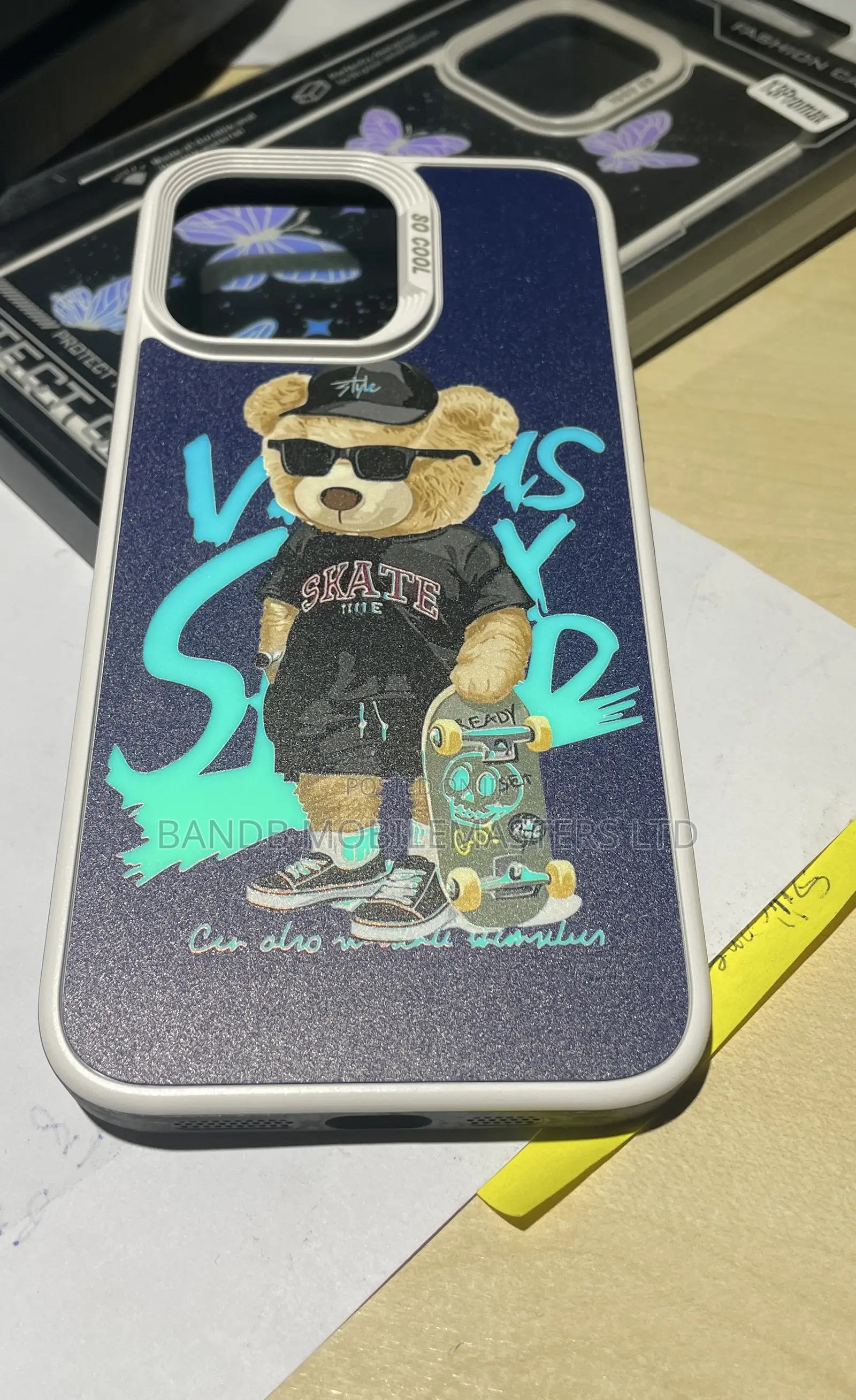 Fashion Case for Both Samsung and iPhones