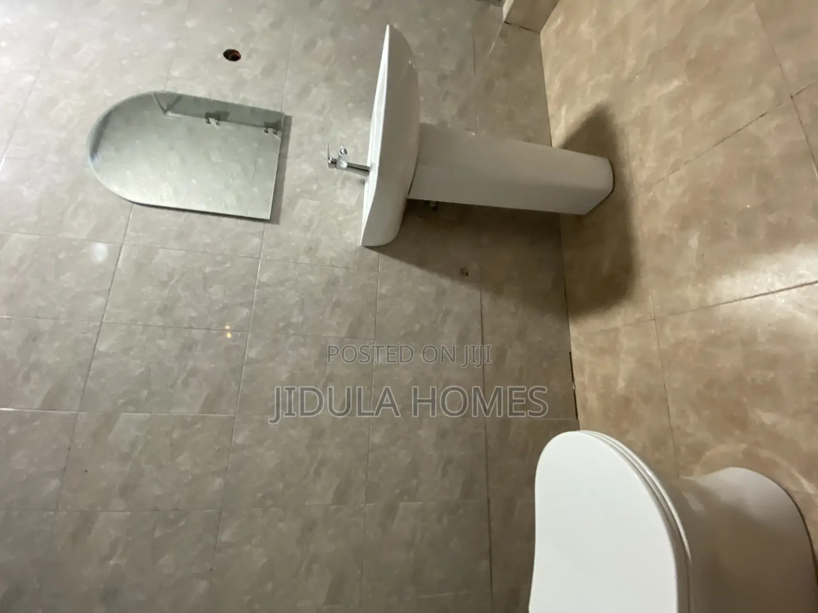3bdrm Apartment in East Legon Hills, School Junction for rent