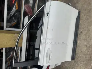 Honda Cr-v 2025 Front Right Door