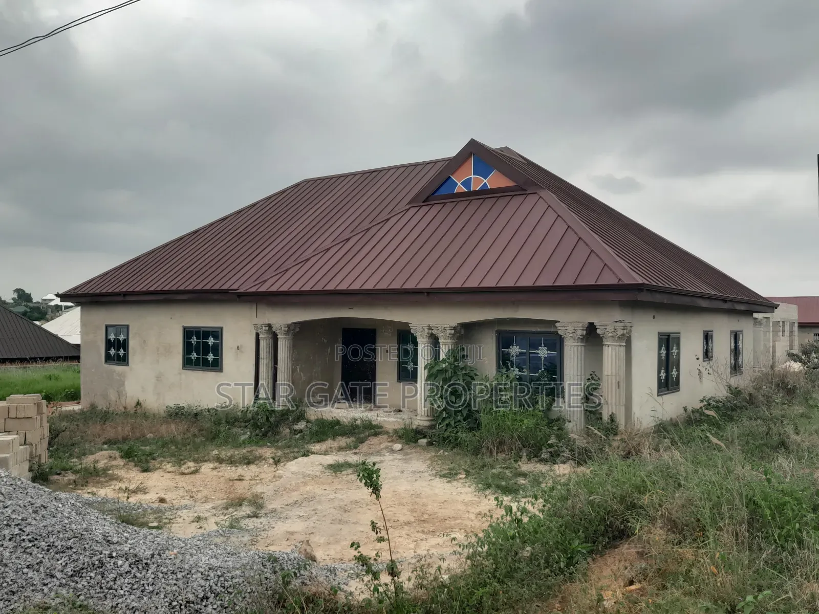 6bdrm House in Ntonso, Near, Kumasi Metropolitan for sale