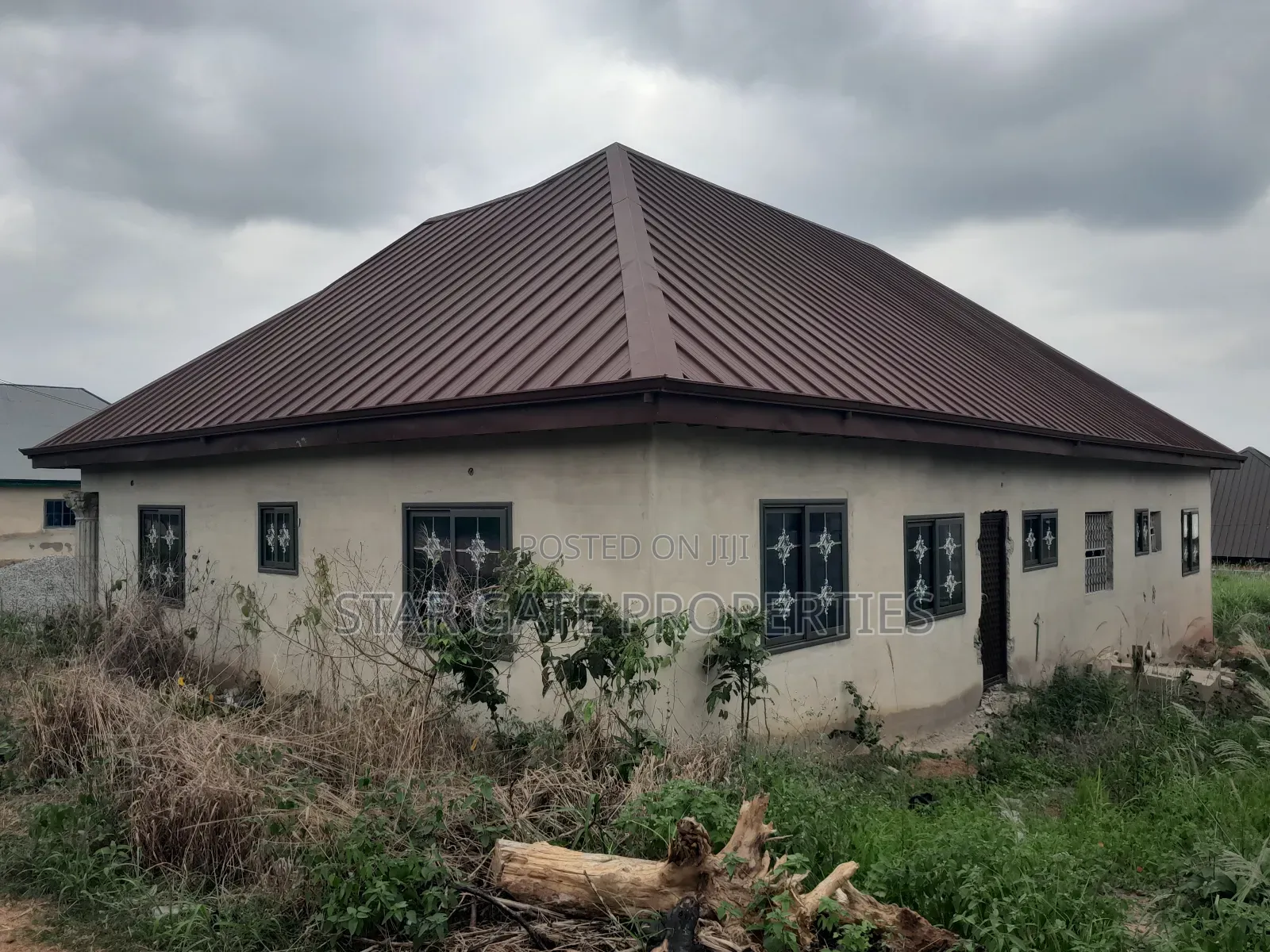 6bdrm House in Ntonso, Near, Kumasi Metropolitan for sale