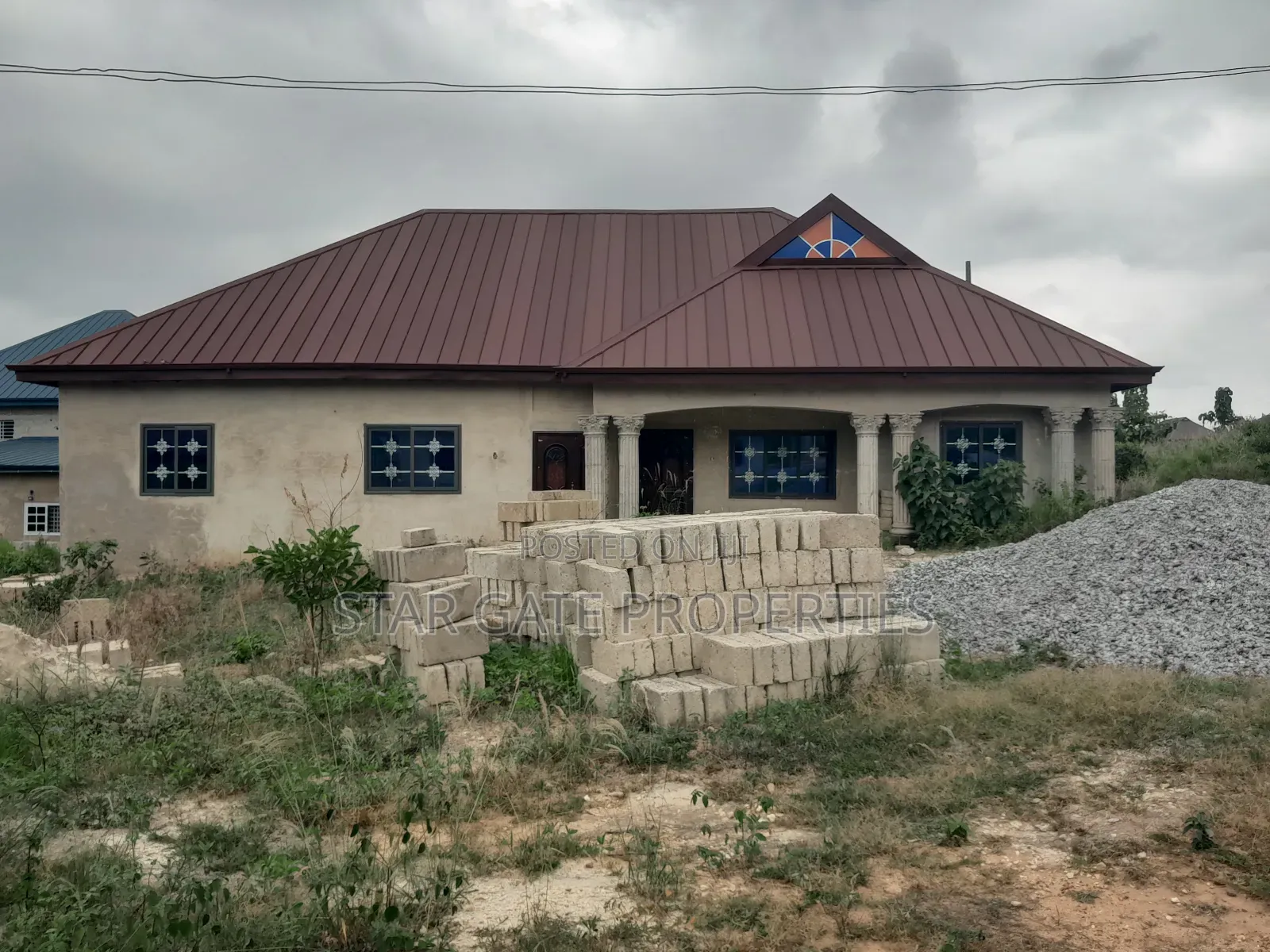 6bdrm House in Ntonso, Near, Kumasi Metropolitan for sale