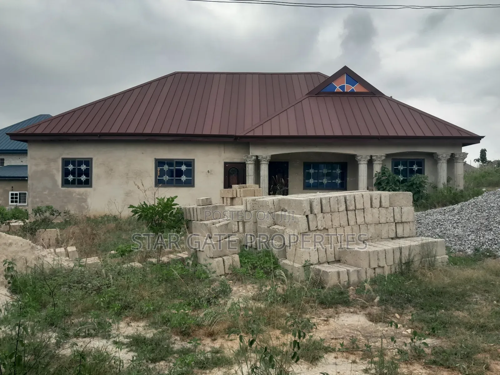 6bdrm House in Ntonso, Near, Kumasi Metropolitan for sale