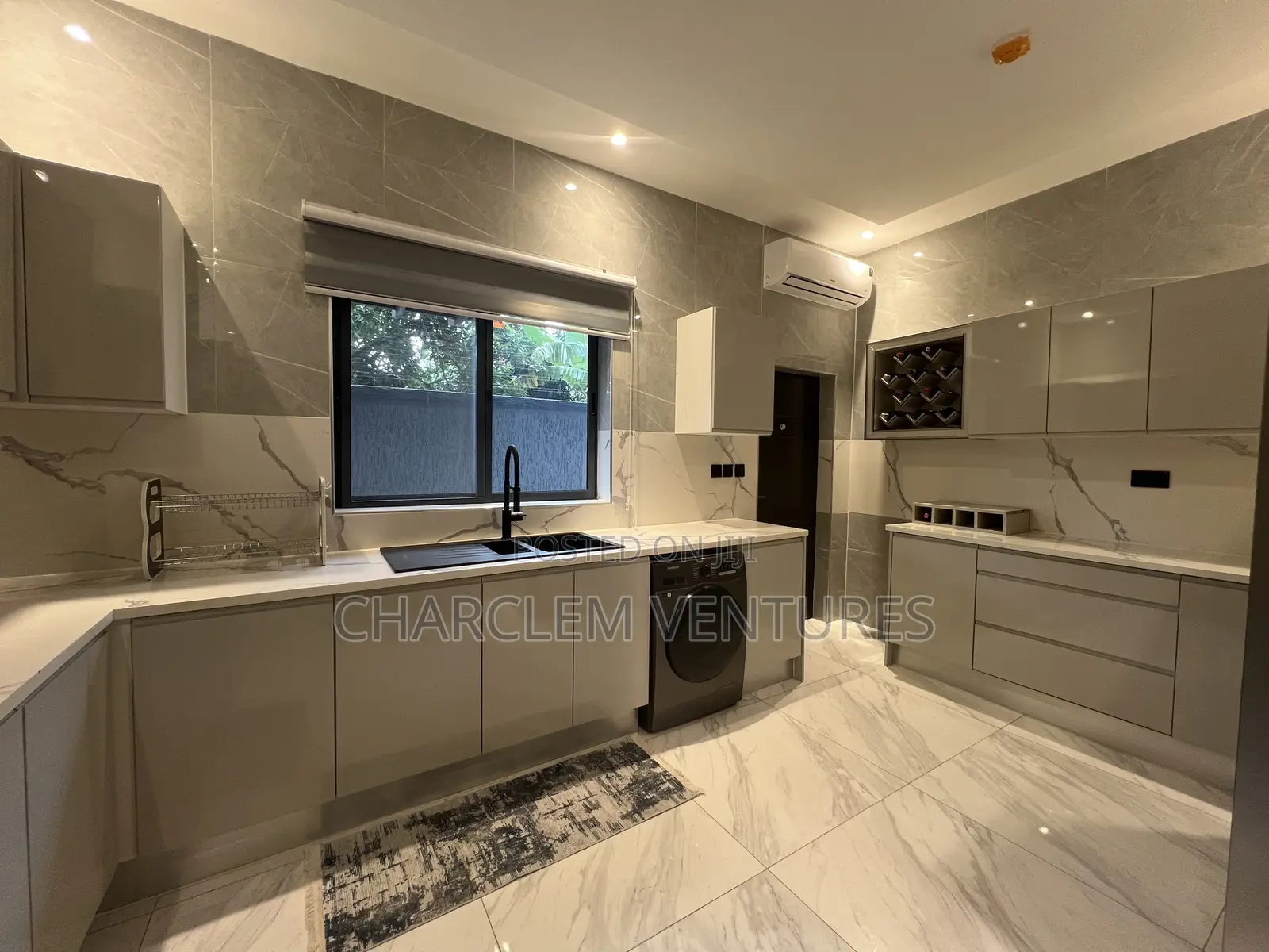 Furnished 4bdrm Townhouse / Terrace in Charclem Ventures, Roman Ridge