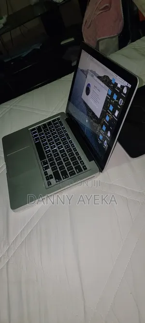 Laptop Apple MacBook 2012 8GB Intel Core I5 SSD 256GB