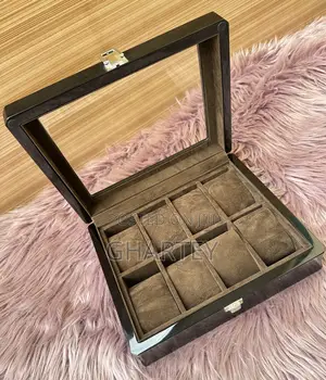 Luxury Watches Organizer - 8 Slots.