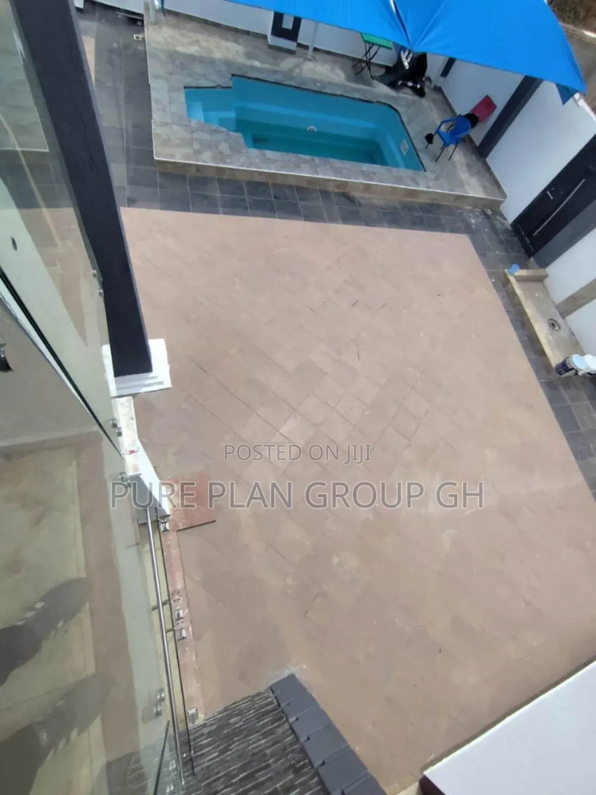 5bdrm House in East Legon Mall for rent