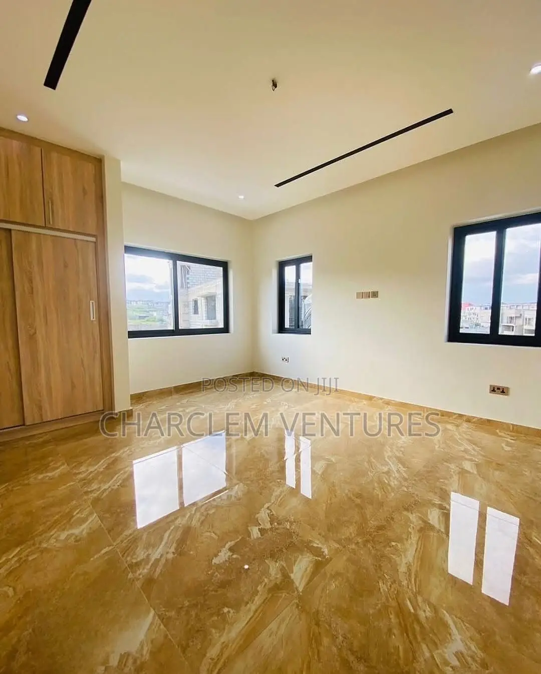 4bdrm House in Charclem Ventures, Accra Metropolitan for sale
