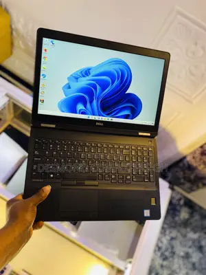 Laptop Dell Latitude 15 E5570 8GB Intel Core I5 SSD 256GB