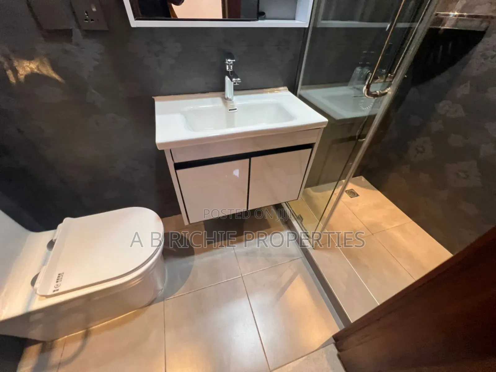 Furnished 3bdrm Apartment in Ab Richie Properties, Tseaddo for sale