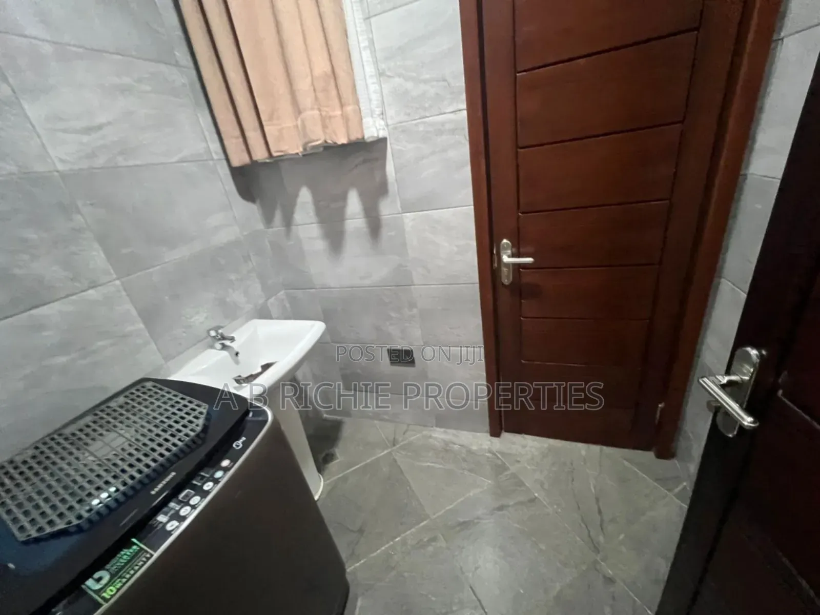Furnished 3bdrm Apartment in Ab Richie Properties, Tseaddo for sale