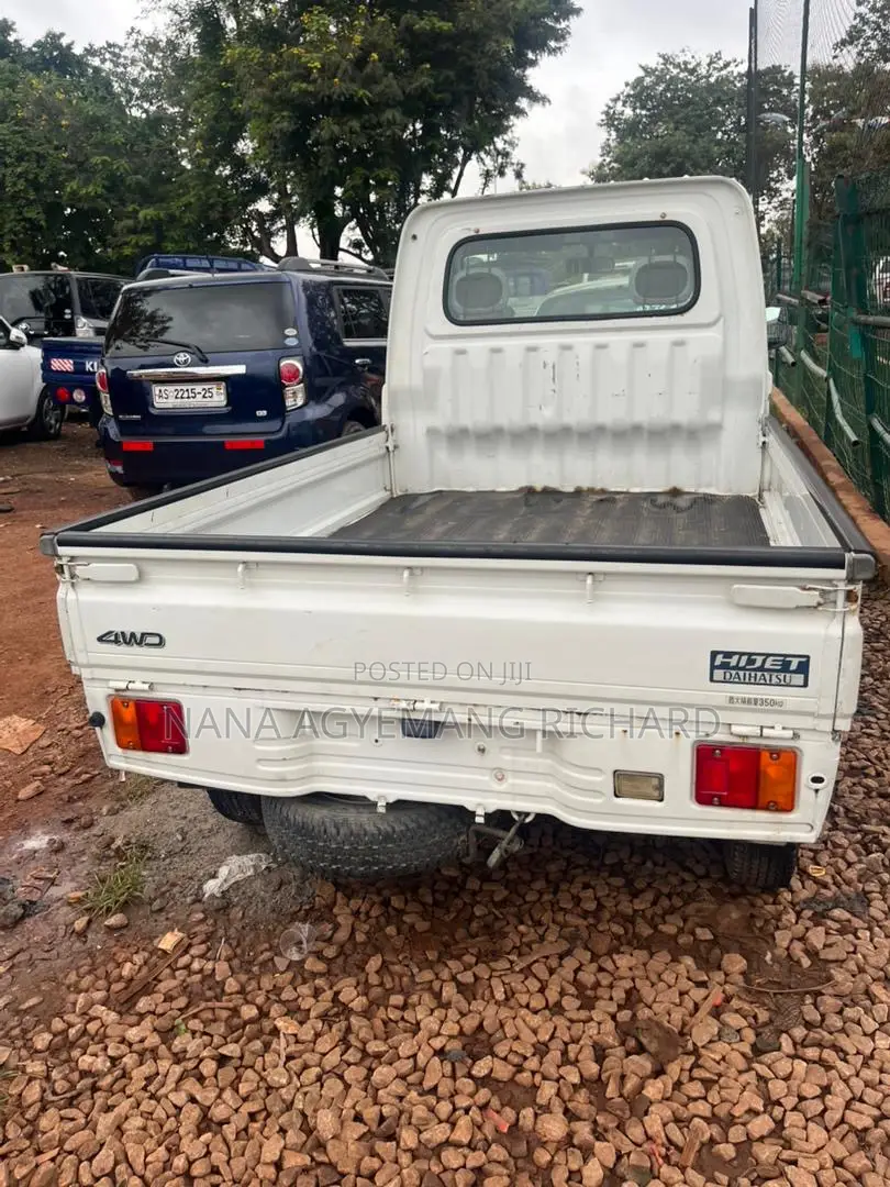 Daihatsu Truck Mini 2010 White
