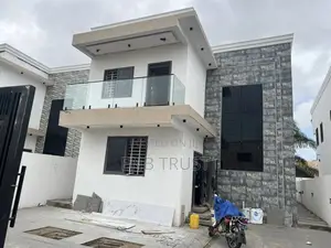 4bdrm Duplex in Baatsona for sale