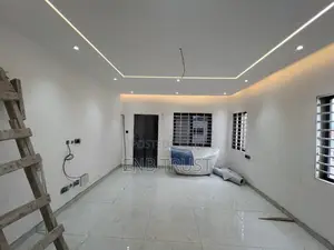 4bdrm Duplex in Baatsona for sale
