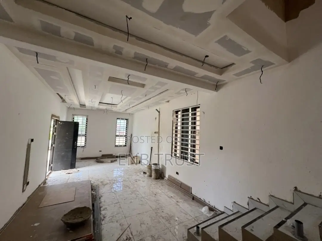 4bdrm House in Community 18 Spintex, Coca Cola for sale