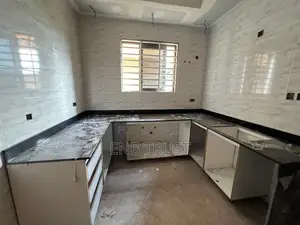 4bdrm House in Community 18 Spintex, Coca Cola for sale