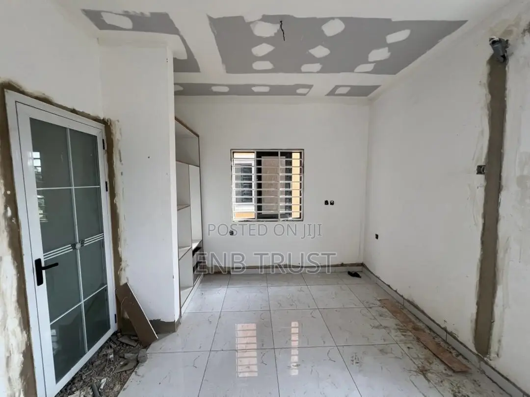 4bdrm House in Community 18 Spintex, Coca Cola for sale