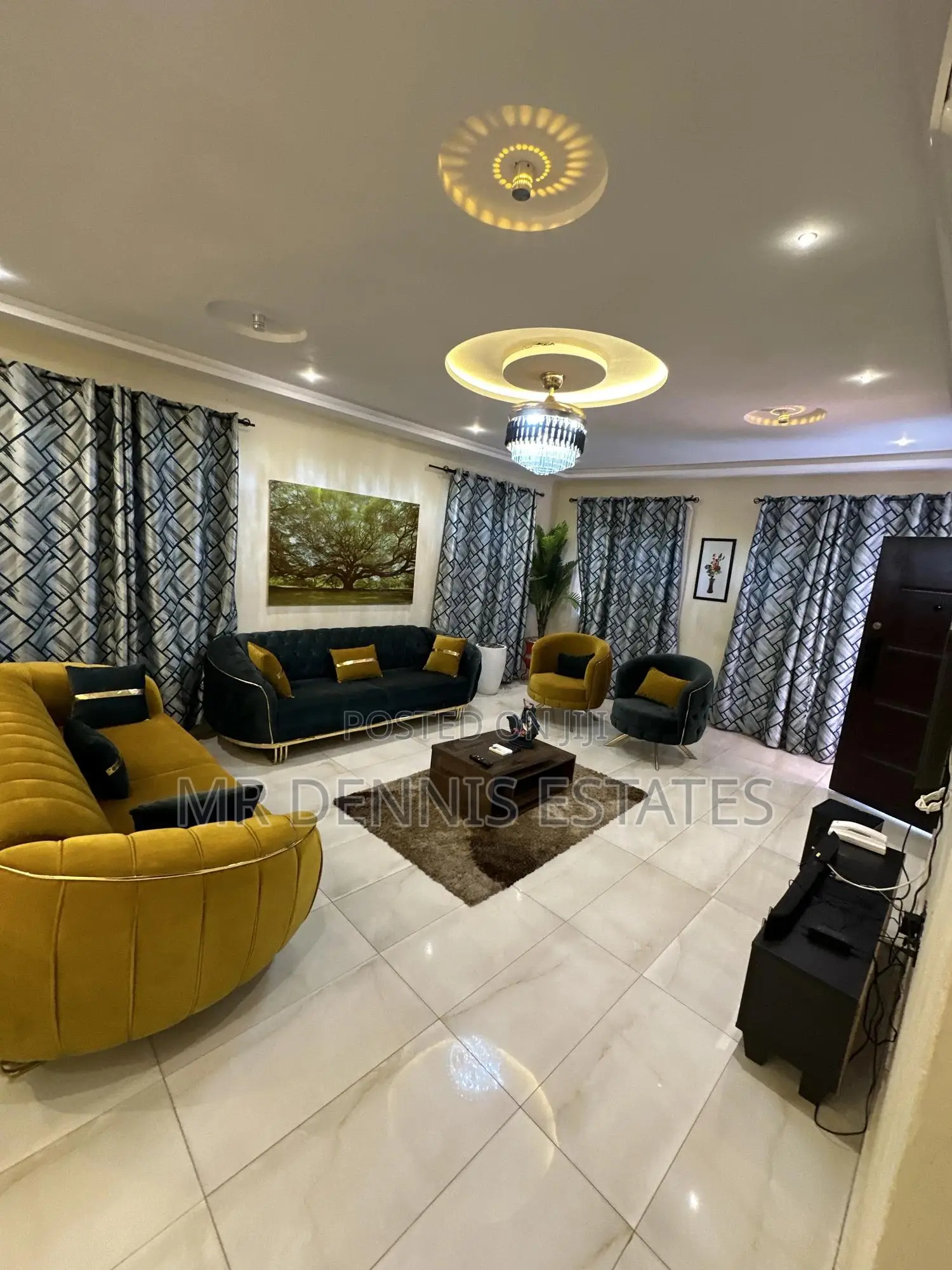 Furnished 2bdrm Townhouse / Terrace in Westhills Mall for rent