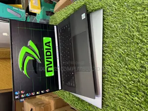 Photo - Laptop Dell Precision 5550 32GB Intel Core I7 SSD 1T