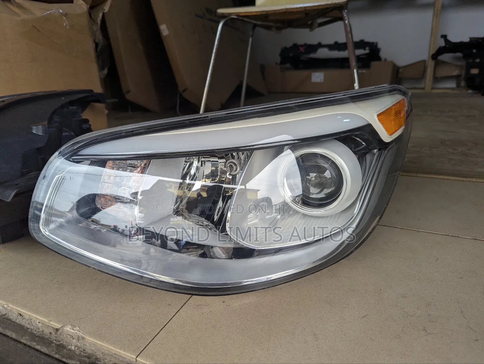 Kia Soul 2012,2013,2014,2015,2016,2017,2018 Headlight/ Light