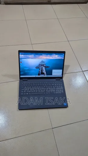 Photo - Laptop Dell Latitude 3520 16GB Intel Core I5 SSD 256GB