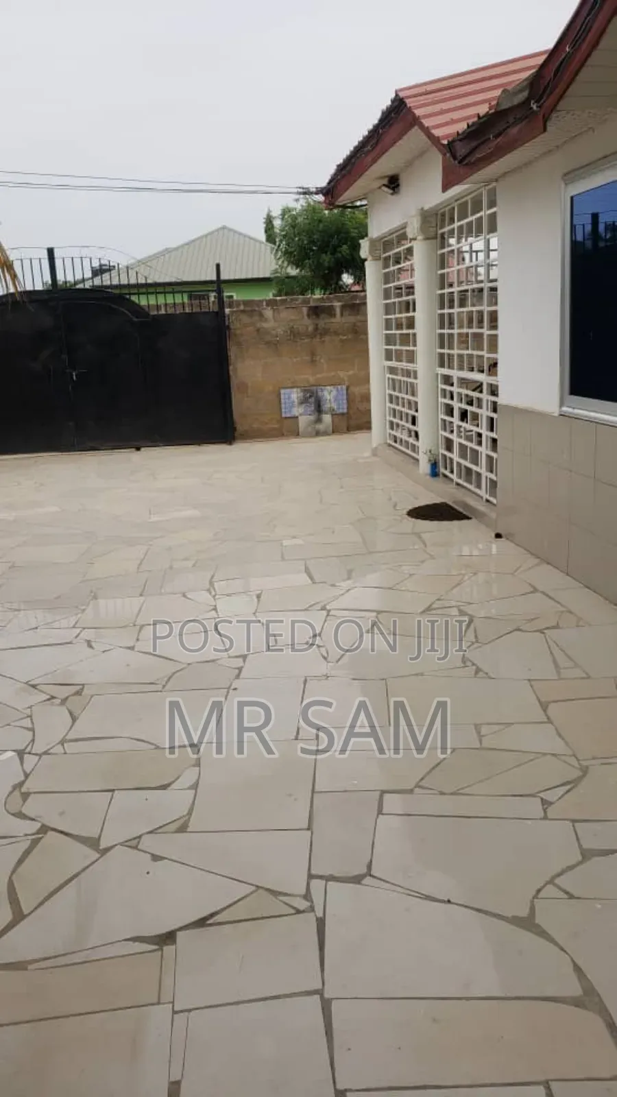 3bdrm House in Kasoa Cp Down for sale