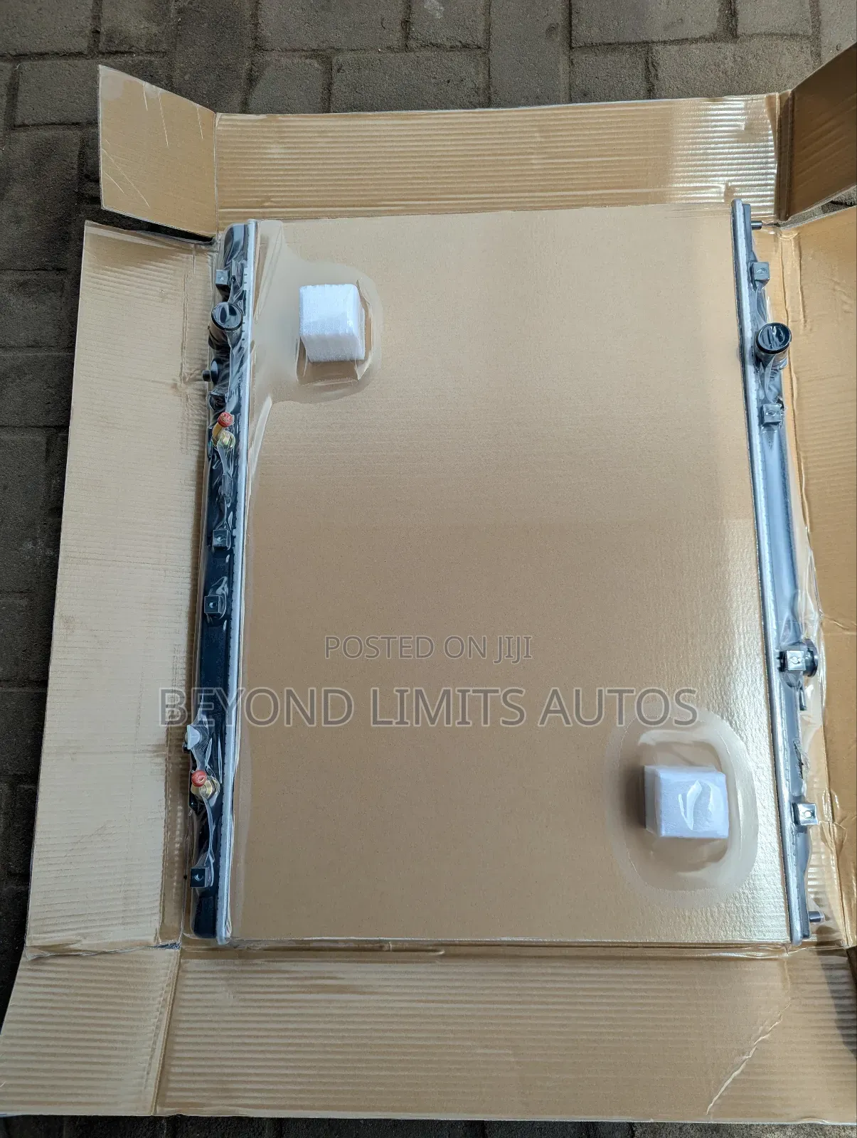Honda Ridgeline 2007,2008,2009,2010,2011,2012 Radiator/Tank