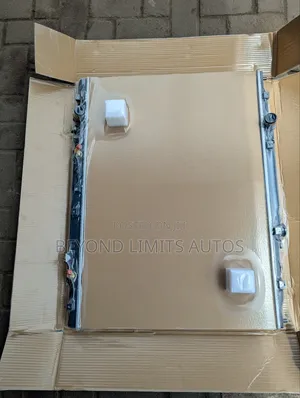 Honda Ridgeline 2007,2008,2009,2010,2011,2012 Radiator/Tank