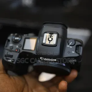 Canon Eos R5 // Like New // 8 Months Warranty Included