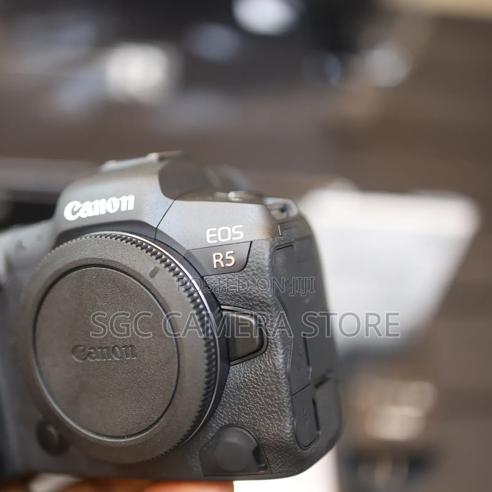 Canon Eos R5 // Like New // 8 Months Warranty Included