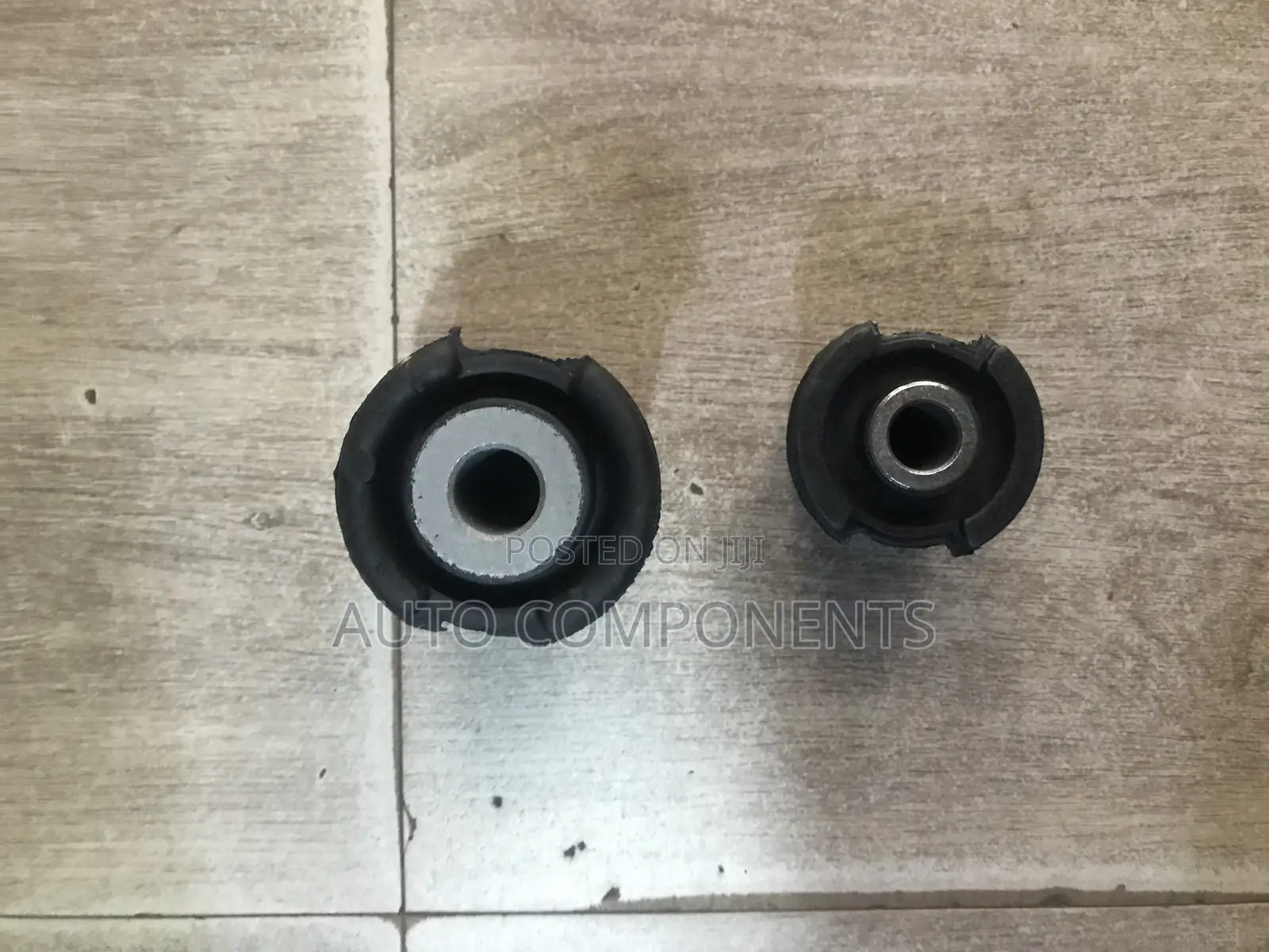 Range Rover Sport 2009 - 2010 Upper Arm Bushings
