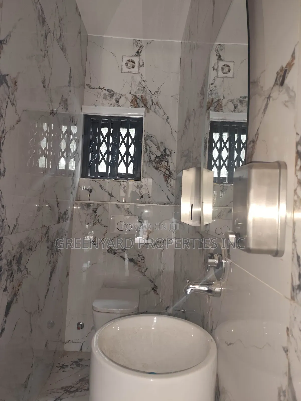 5bdrm Mansion in Trasacco, Adjiriganor for sale