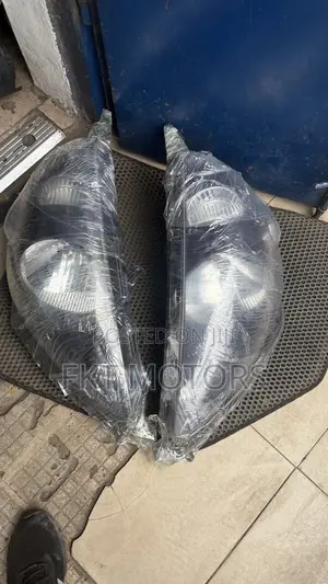 Honda Fit Headlight 2003,2004,2005,2006,2007,2008,2009,2010