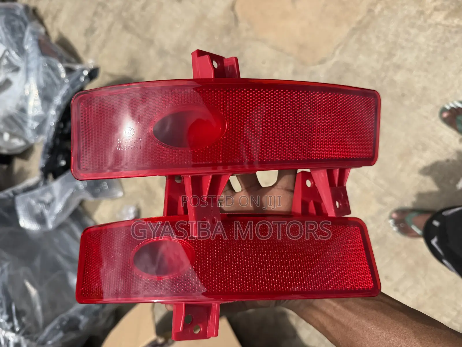 CRV 2020-2022 Back Bumper Reflector
