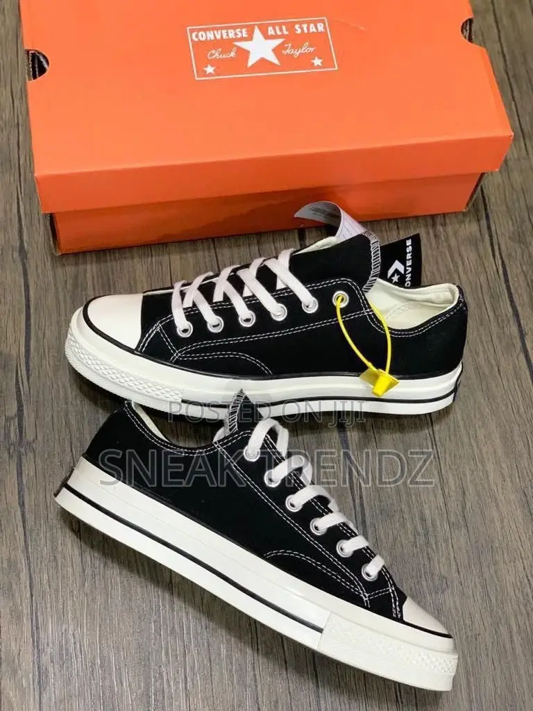 Original Converse Black N White