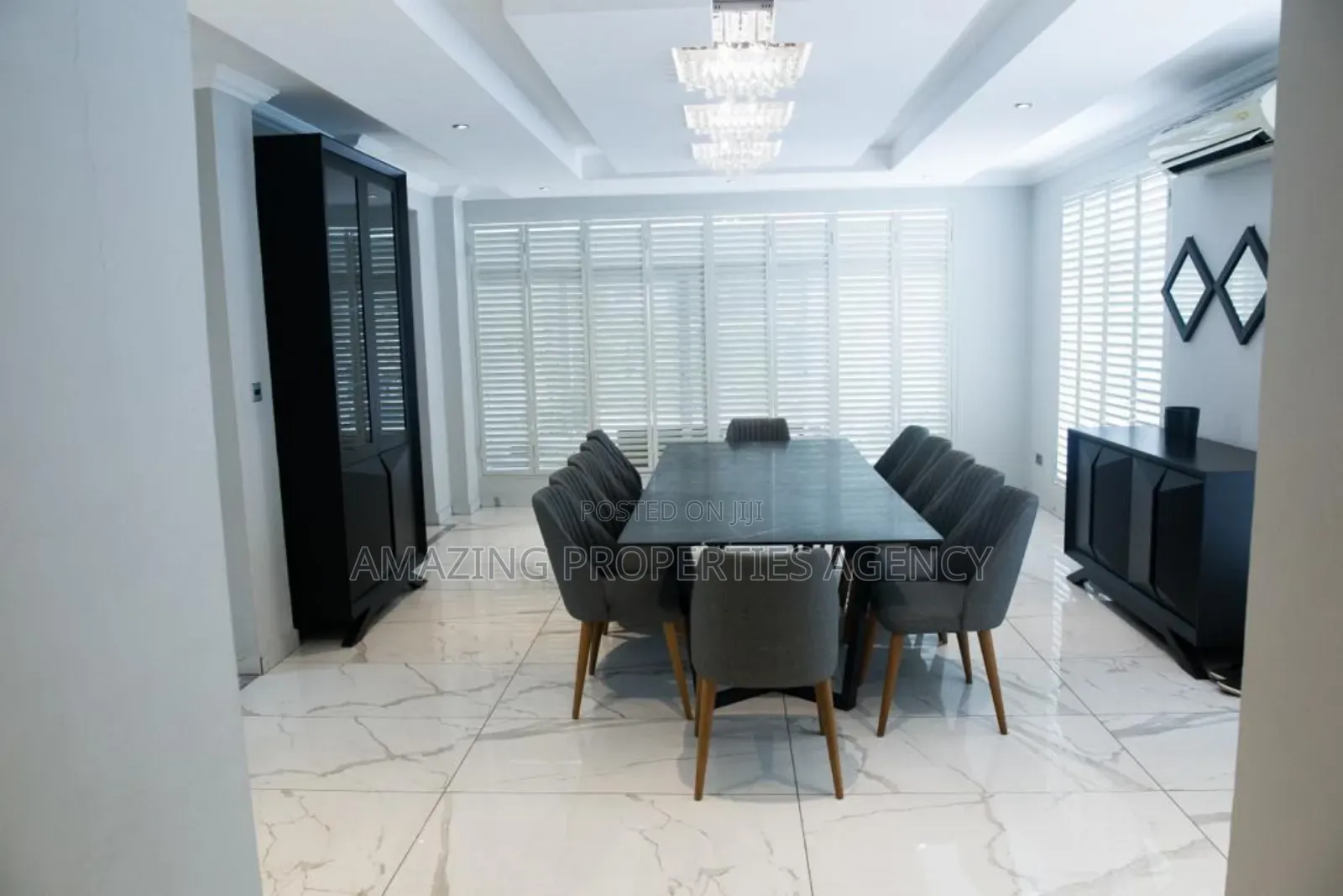 Furnished 5bdrm House in Ridge for sale