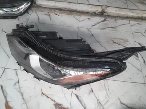 Chevrolet Equinox 2018 Headlight Pair