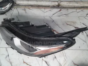 Chevrolet Equinox 2018 Headlight Pair