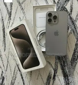 New Apple iPhone 15 Pro Max 256 GB Silver