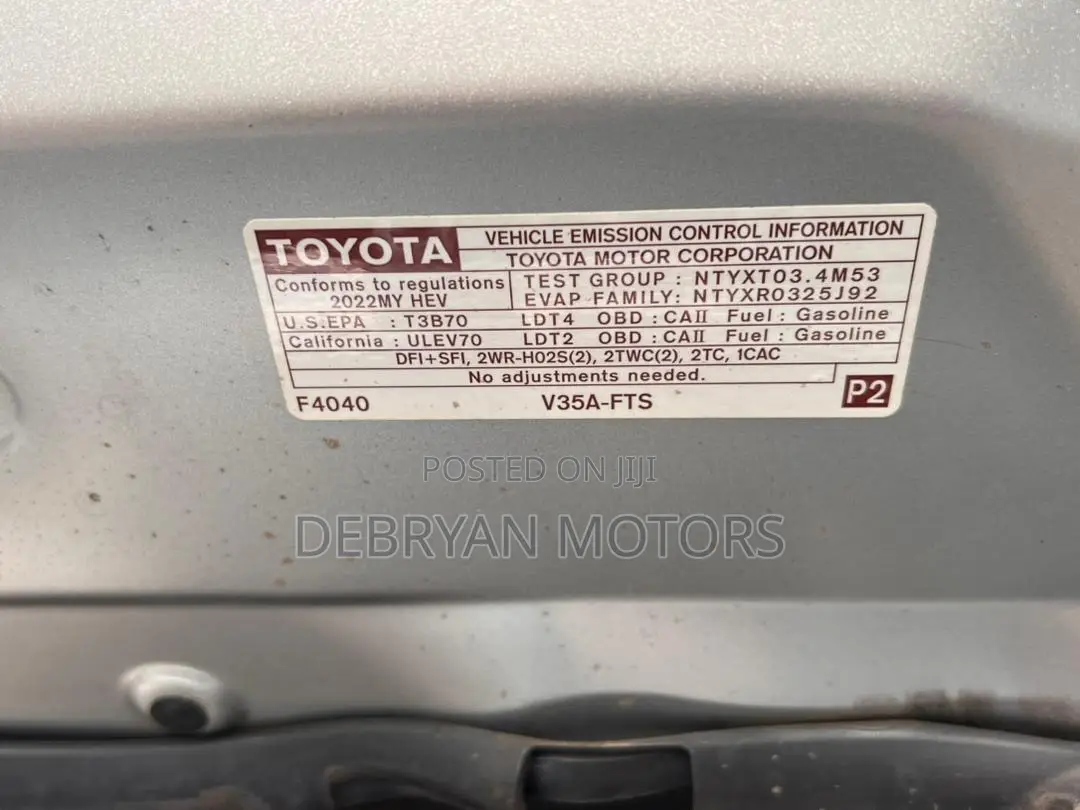 Toyota Tundra Hybrid 2022 Silver
