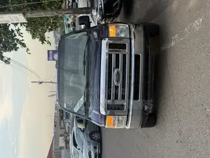 Ford E350 2013 Blue